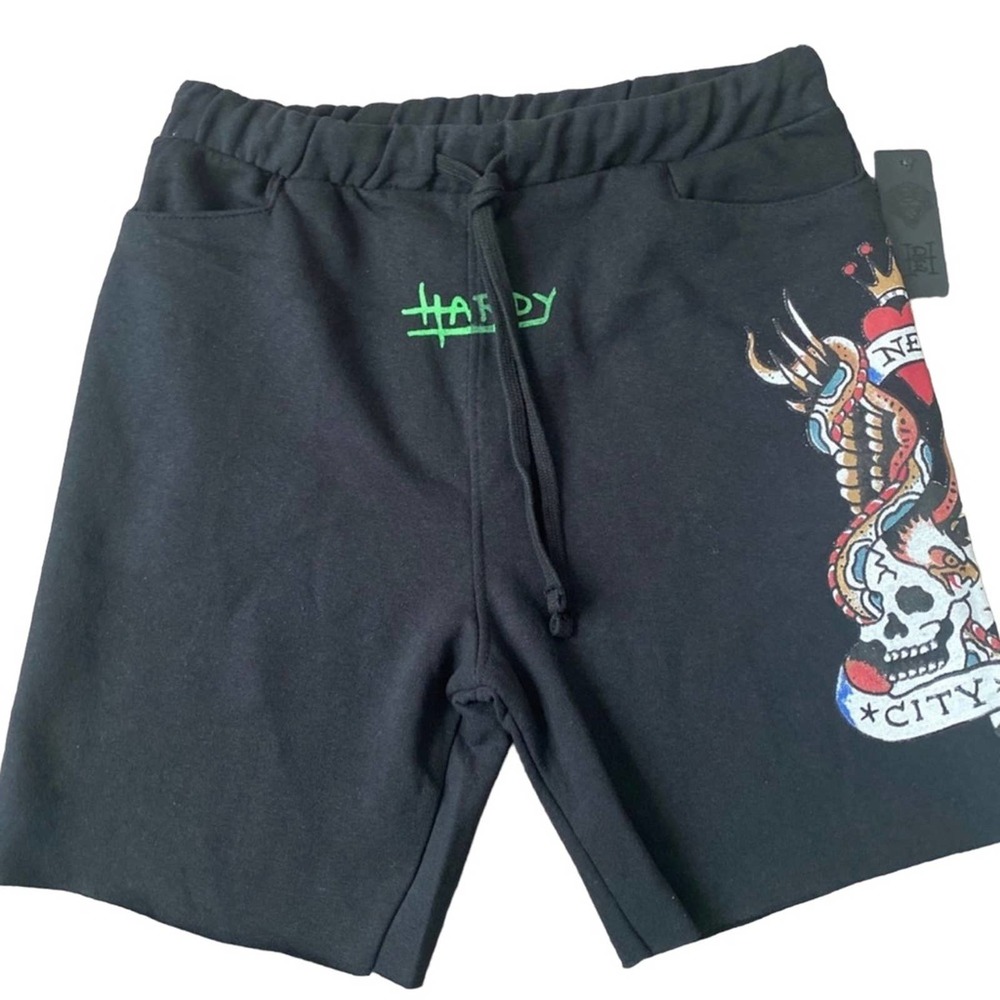 NWT Ed Hardy Mens sweat shorts New York City Shorts Black Graphic Skull Snake